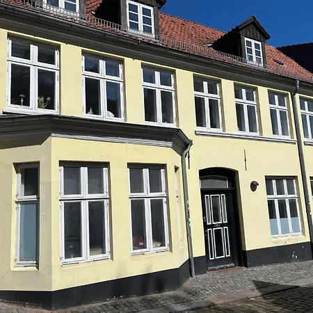 Fewo1846 - Koje Sansibar - Urige Altbauwohnung Im Eg Fuer Max 3 Personen Am Hafen